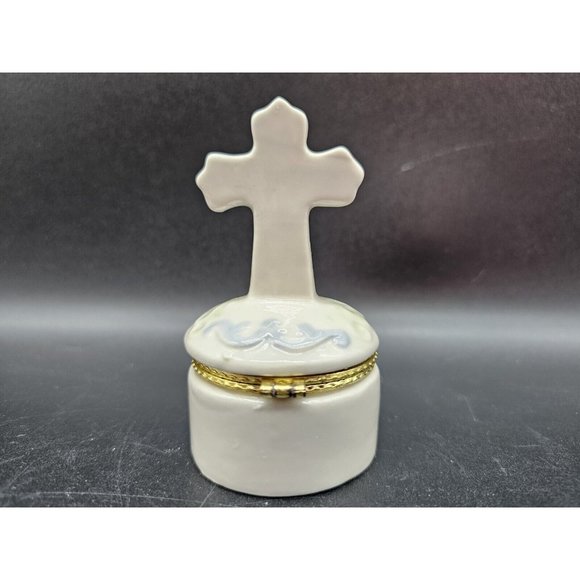 Greenbrier International Cross Trinket Box Magnetic Closure Pastel Colors Easter - Picture 4 of 11